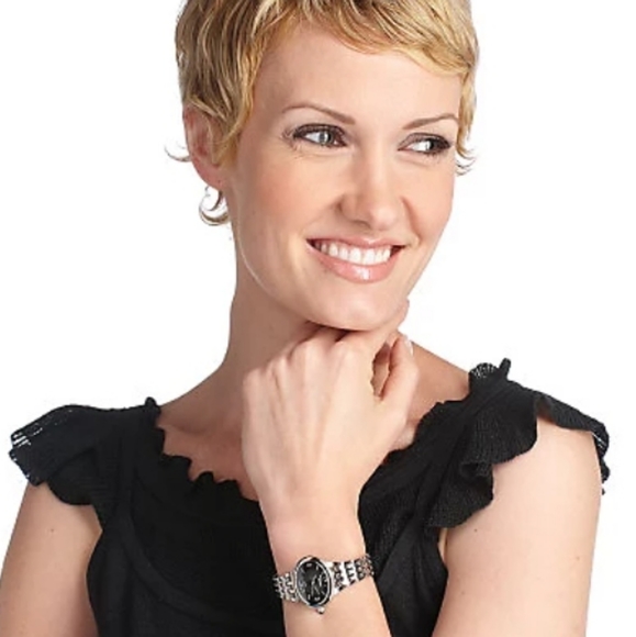 Steel by Design Blue Oval Ladies Watch - Picture 3 of 4